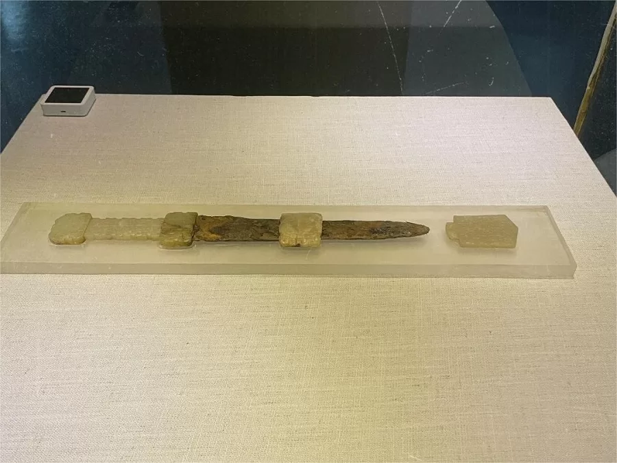 cultural-relics-in-shiyan-museum-jpg cultural-relics-in-shiyan-museum-jpg