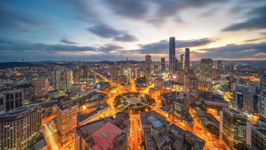 dalian-Zhongshan-Square-1024x576.avif_