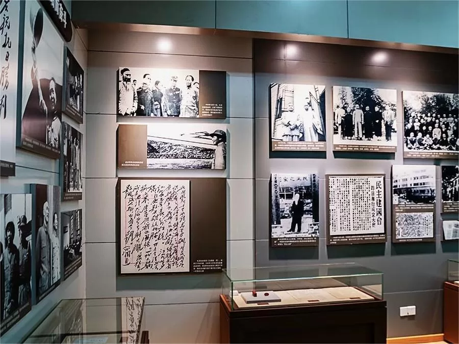 dam-in-three-gorges-museum-jpg dam-in-three-gorges-museum-jpg