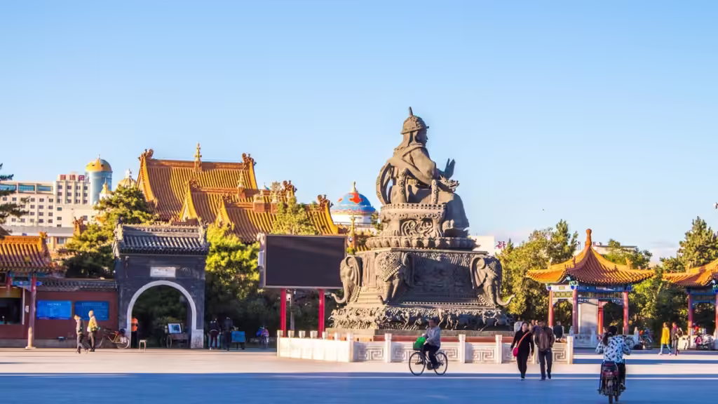 dazhao-temple-in-Hohhot-1024x576.avif_