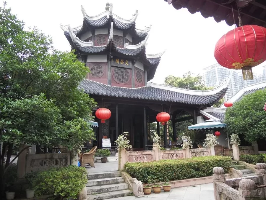 diverse-temples-in-qingyan-ancient-town-jpg diverse-temples-in-qingyan-ancient-town-jpg