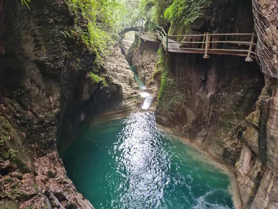 divine-eagle-ravine-in-jindao-canyon-jpg divine-eagle-ravine-in-jindao-canyon-jpg