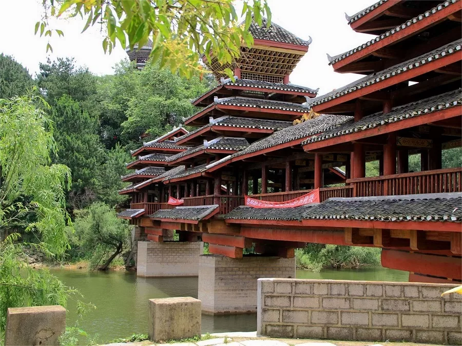 dong-ethnic-village-in-hongfeng-lake-jpg dong-ethnic-village-in-hongfeng-lake-jpg