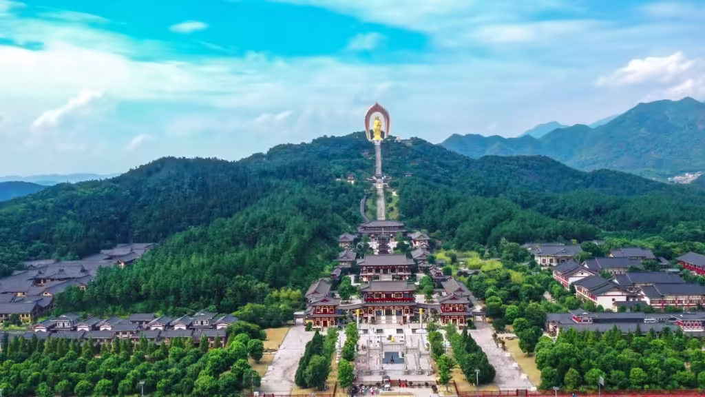 donglin-temple-jiujiang-1024x576.avif_-4