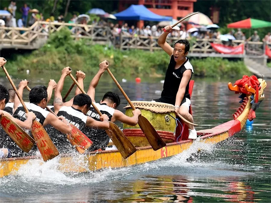 dragon-boat-races-in-tanghe-ancient-town-jpg dragon-boat-races-in-tanghe-ancient-town-jpg