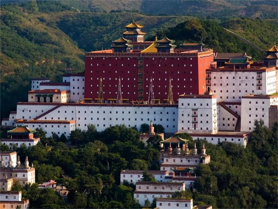 eight-outer-temples-in-chengde-mountain-resort-jpg eight-outer-temples-in-chengde-mountain-resort-jpg