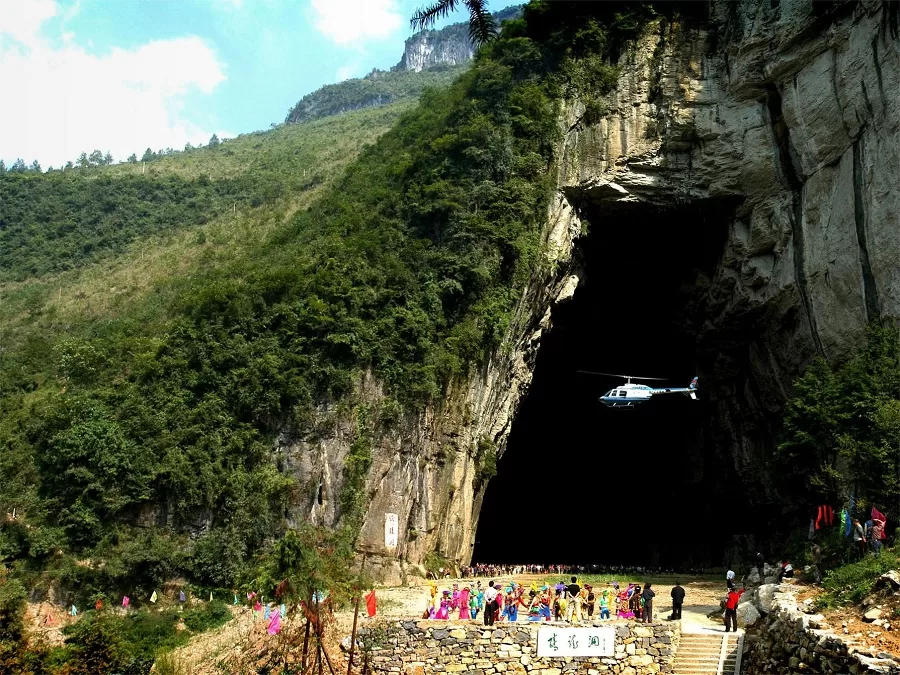 enormous-cavern-of-tenglong-cave-jpg enormous-cavern-of-tenglong-cave-jpg
