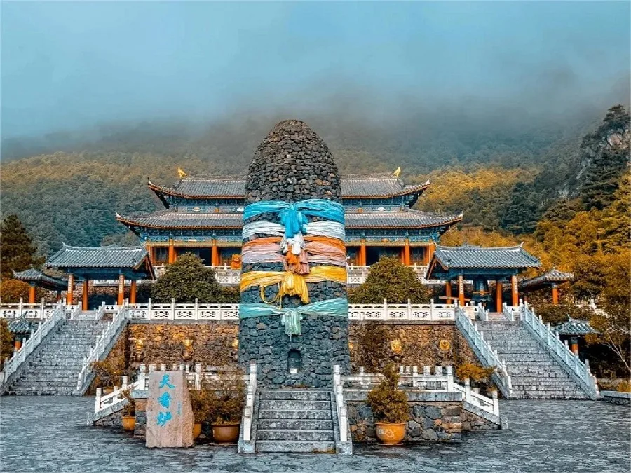 ethnic-architecture-of-yushui-village-lijiang-jpg ethnic-architecture-of-yushui-village-lijiang-jpg