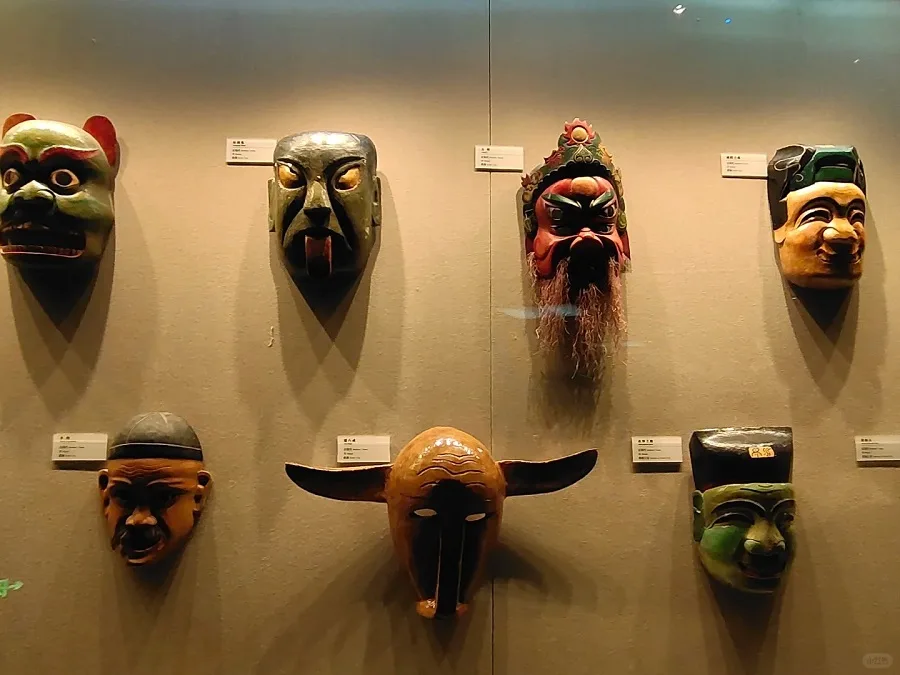 ethnic-folk-custom-exhibition-in-enshi-museum-jpg ethnic-folk-custom-exhibition-in-enshi-museum-jpg