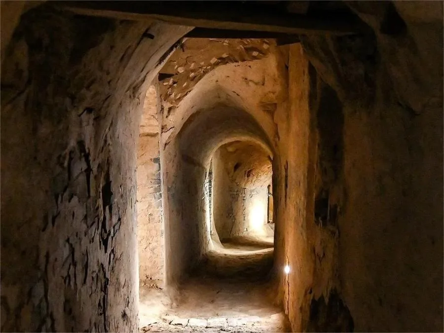 extensive-tunnels-in-zhangbi-ancient-castle-jpg extensive-tunnels-in-zhangbi-ancient-castle-jpg