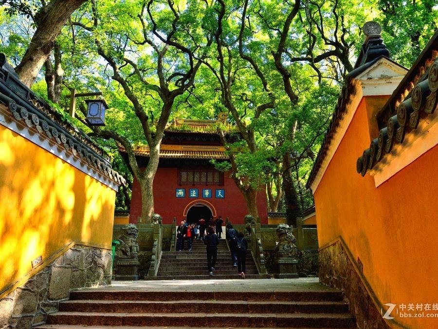 fayu-temple-in-putuo-mountain fayu-temple-in-putuo-mountain