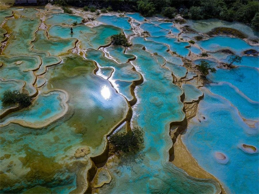 five-color-pond-in-jiuzhai-valley five-color-pond-in-jiuzhai-valley