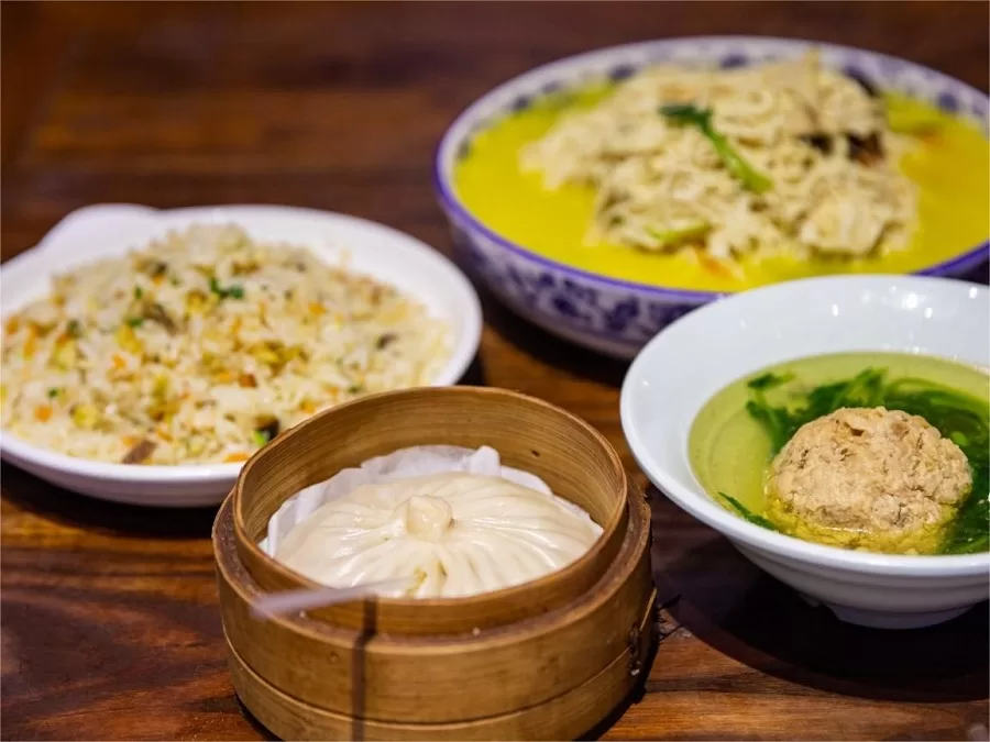 foodies-haven-in-yangzhou-dongguan-street-jpeg foodies-haven-in-yangzhou-dongguan-street-jpeg