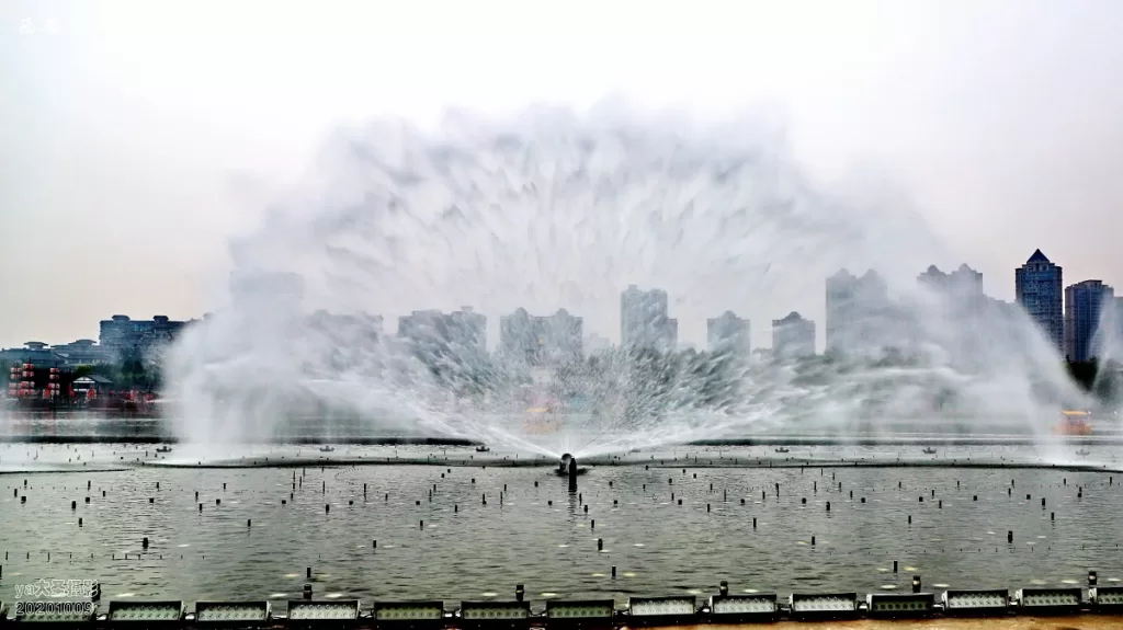 fountain-in-tang-paradise-1024x575-1 fountain-in-tang-paradise-1024x575-1
