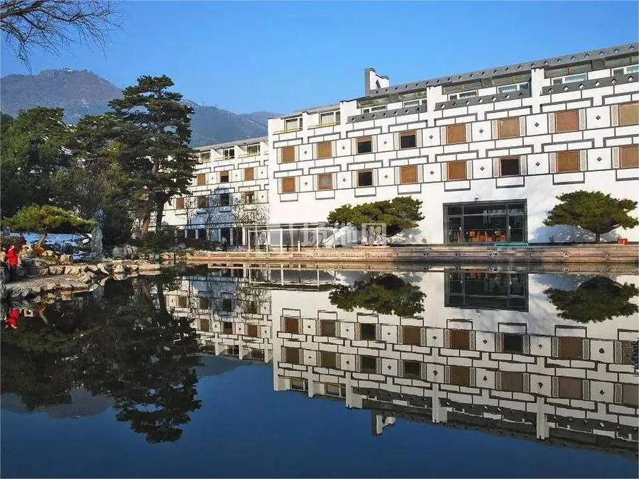 fragnant-hills-hotel-in-xiangshan-park-jpg fragnant-hills-hotel-in-xiangshan-park-jpg