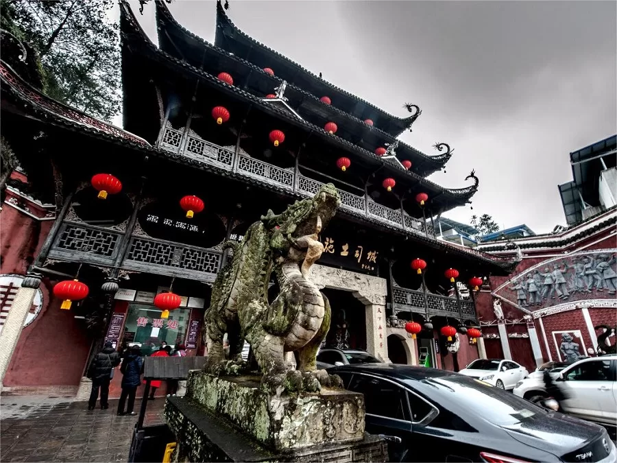 gate-tower-of-enshi-tusi-city-jpg gate-tower-of-enshi-tusi-city-jpg