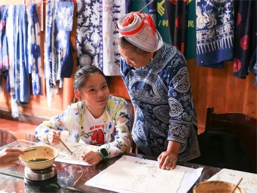 gejia-wax-printing-in-matang-gejia-village-jpeg gejia-wax-printing-in-matang-gejia-village-jpeg