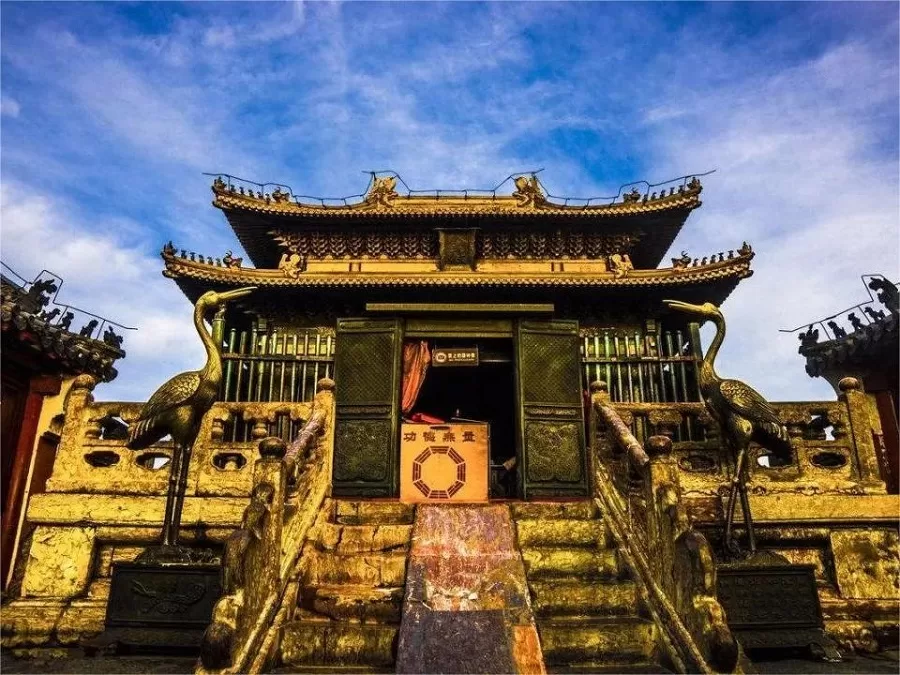 golden-palace-in-wudang-mountain-jpeg golden-palace-in-wudang-mountain-jpeg