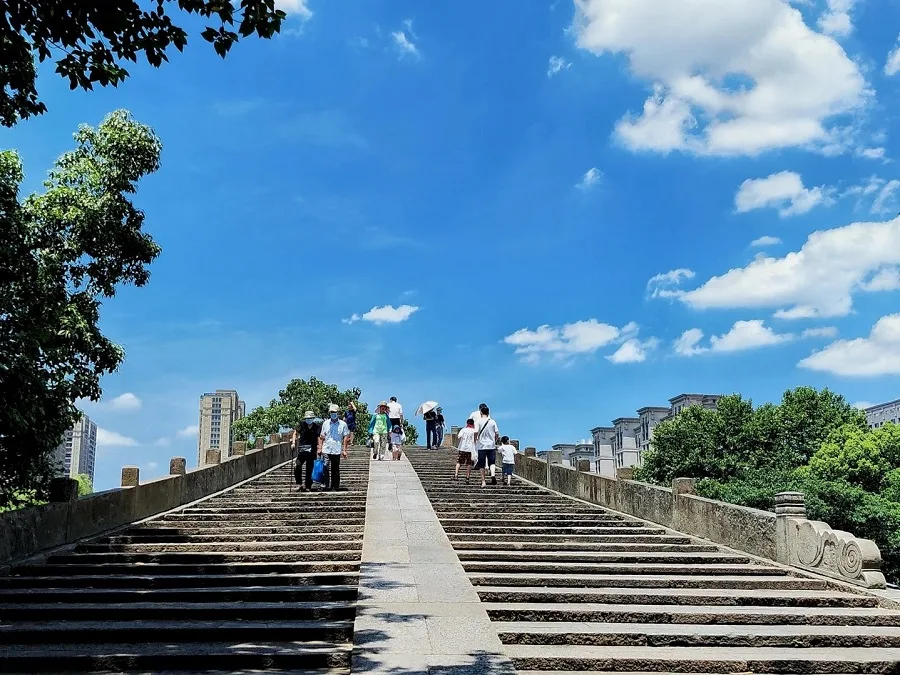 gongchen-bridge-hangzhou-1-jpg gongchen-bridge-hangzhou-1-jpg