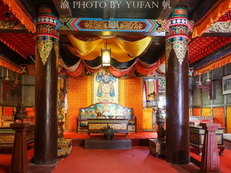 grand-sutra-hall-in-labrang-monatery-2-jpg grand-sutra-hall-in-labrang-monatery-2-jpg