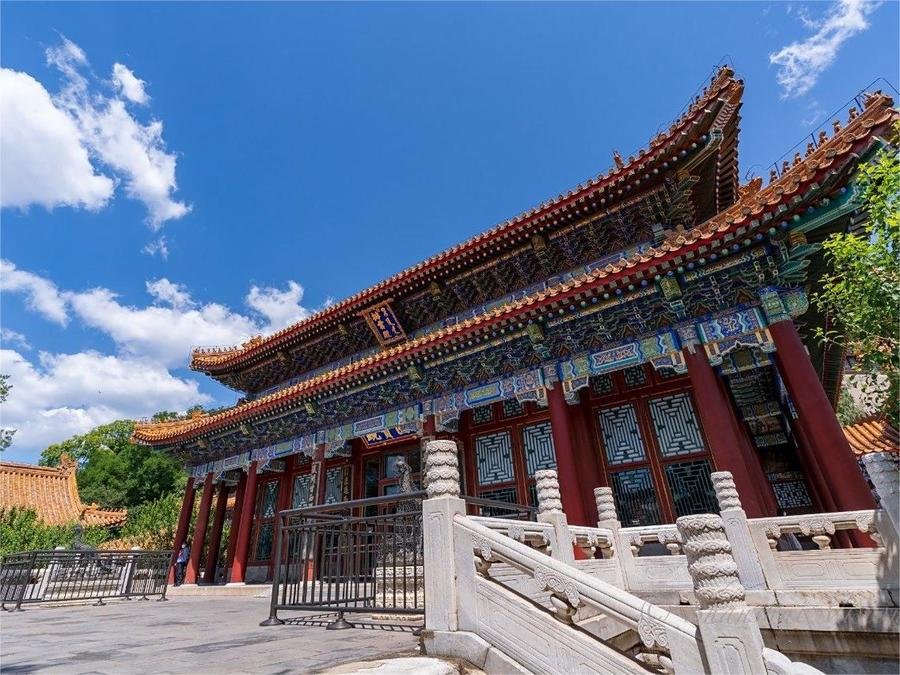hall-of-dispelling-clouds-in-summer-palace hall-of-dispelling-clouds-in-summer-palace
