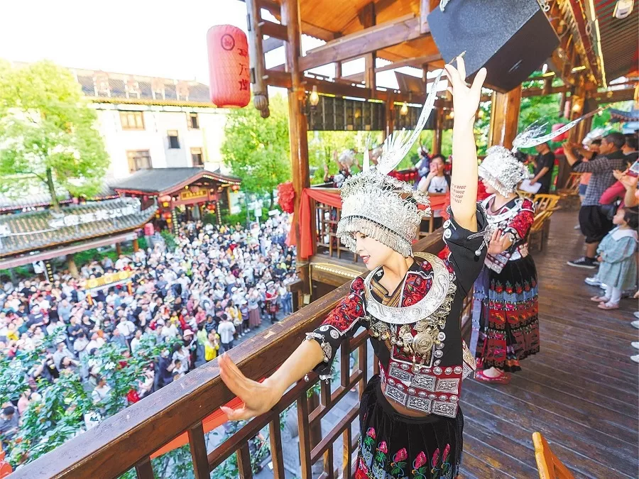 hand-gesture-dance-in-tujia-daughter-city-jpg hand-gesture-dance-in-tujia-daughter-city-jpg