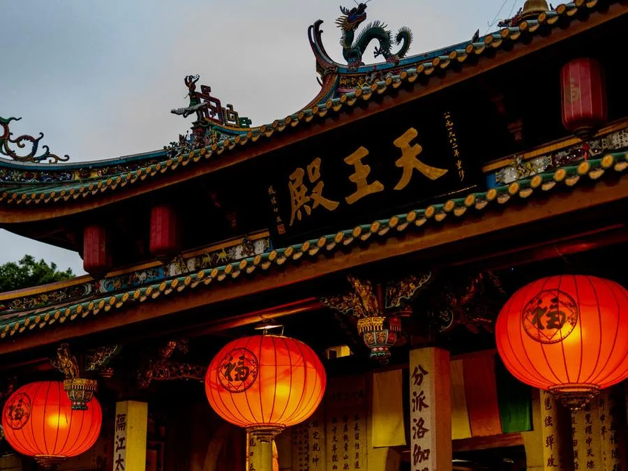 heavenly-kings-hall-in-puji-temple-zhoushan-jpg heavenly-kings-hall-in-puji-temple-zhoushan-jpg