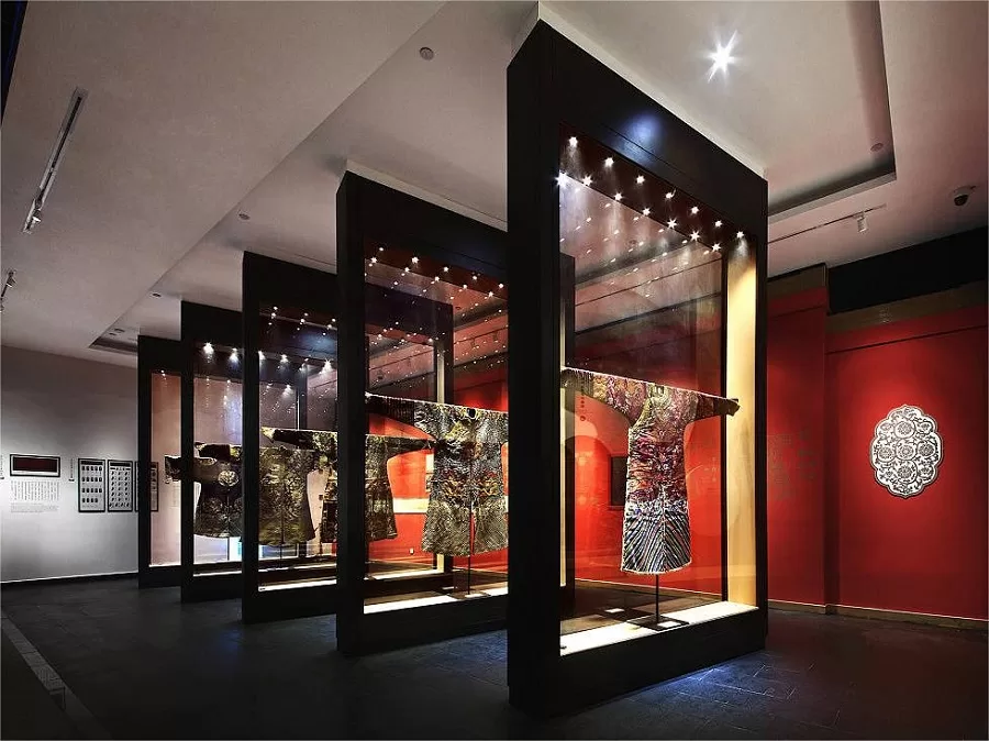 historical-artifacts-in-suzhou-silk-museum-jpeg historical-artifacts-in-suzhou-silk-museum-jpeg