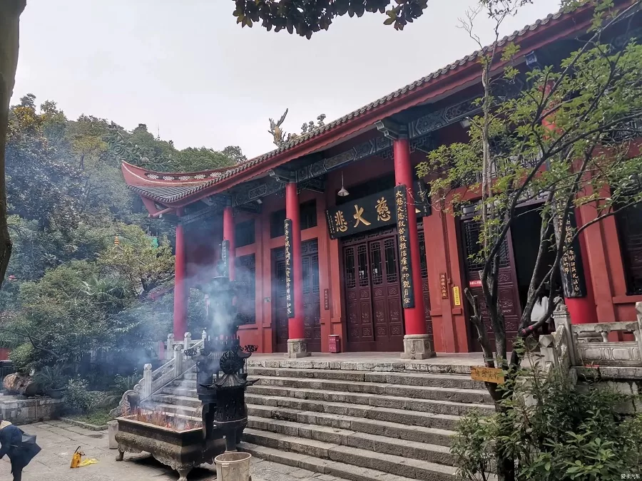 hongfu-temple-guiyang-3-jpg hongfu-temple-guiyang-3-jpg