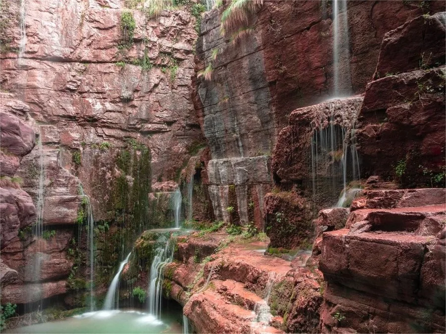 hongshi-gorge-in-yuntai-mountain-jiaozuo-jpg hongshi-gorge-in-yuntai-mountain-jiaozuo-jpg