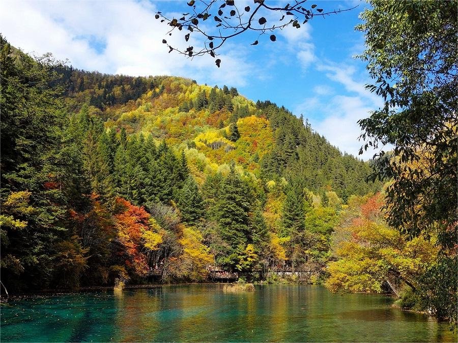 huanglong-valley-in-huanglong-scenic-and-historic-interest-area huanglong-valley-in-huanglong-scenic-and-historic-interest-area
