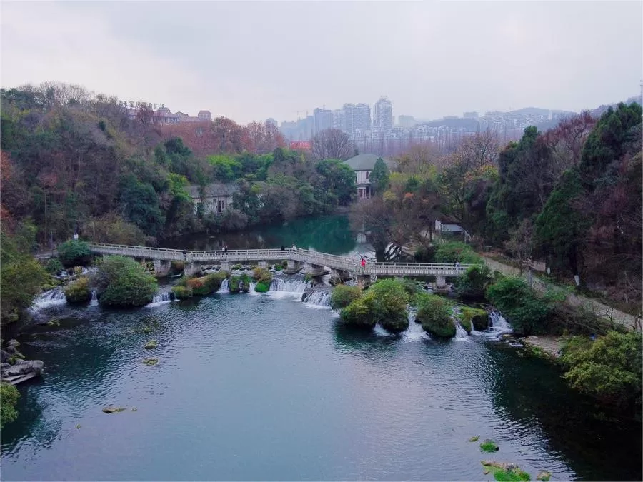 huaxi-river-in-huaxi-park-guiyang-jpg huaxi-river-in-huaxi-park-guiyang-jpg