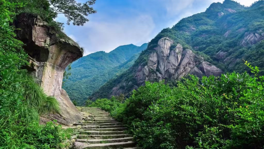 huihang-ancient-trail-1024x576.avif_