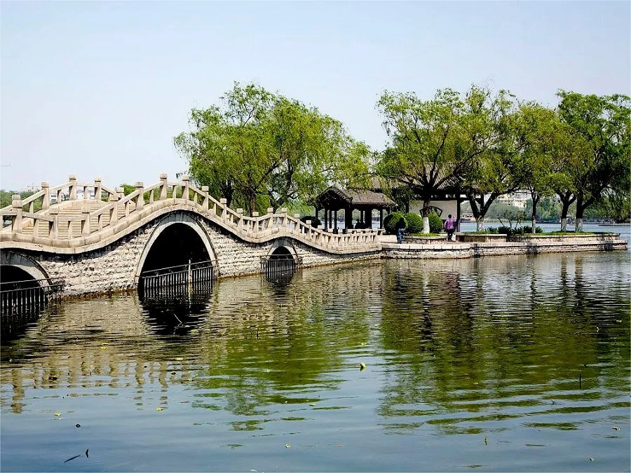 huiquan-hall-in-daming-lake-jpg huiquan-hall-in-daming-lake-jpg