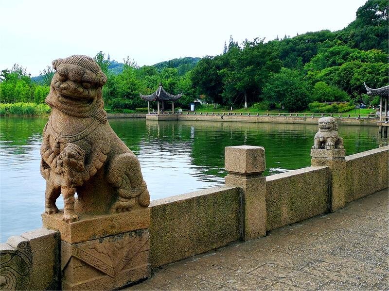 hundred-line-bridge-in-shihu-lake hundred-line-bridge-in-shihu-lake