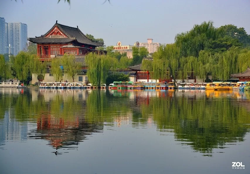 imperial-garden-in-xingqing-palace-jpg imperial-garden-in-xingqing-palace-jpg