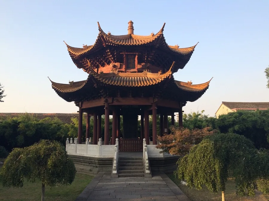 imperial-tablet-pavilion-in-sea-god-temple-jiaxing-jpg imperial-tablet-pavilion-in-sea-god-temple-jiaxing-jpg