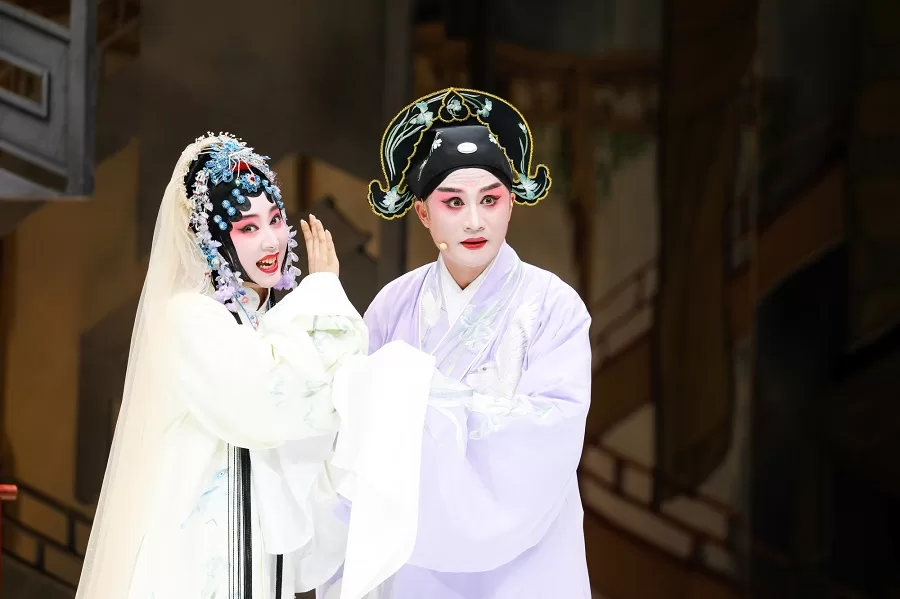 impressive-performances-in-shanghai-grand-theater-jpg impressive-performances-in-shanghai-grand-theater-jpg