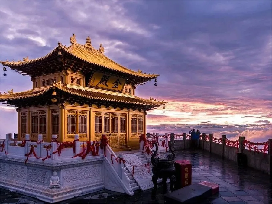 jade-emperor-peak-in-baiyun-mountain-luoyang-jpg jade-emperor-peak-in-baiyun-mountain-luoyang-jpg