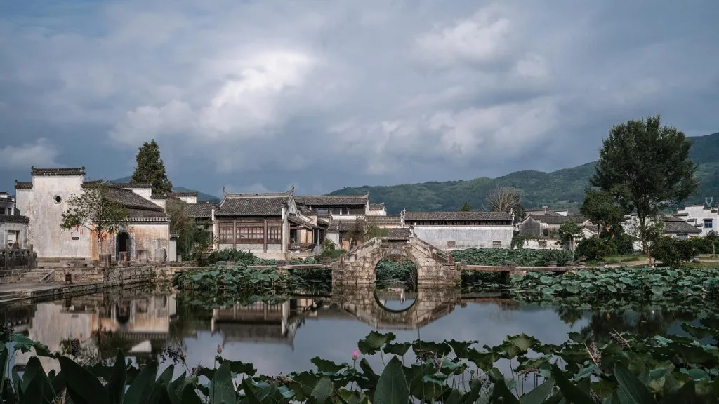 jiangwan-scenic-area-wuyuan-1024x576-7