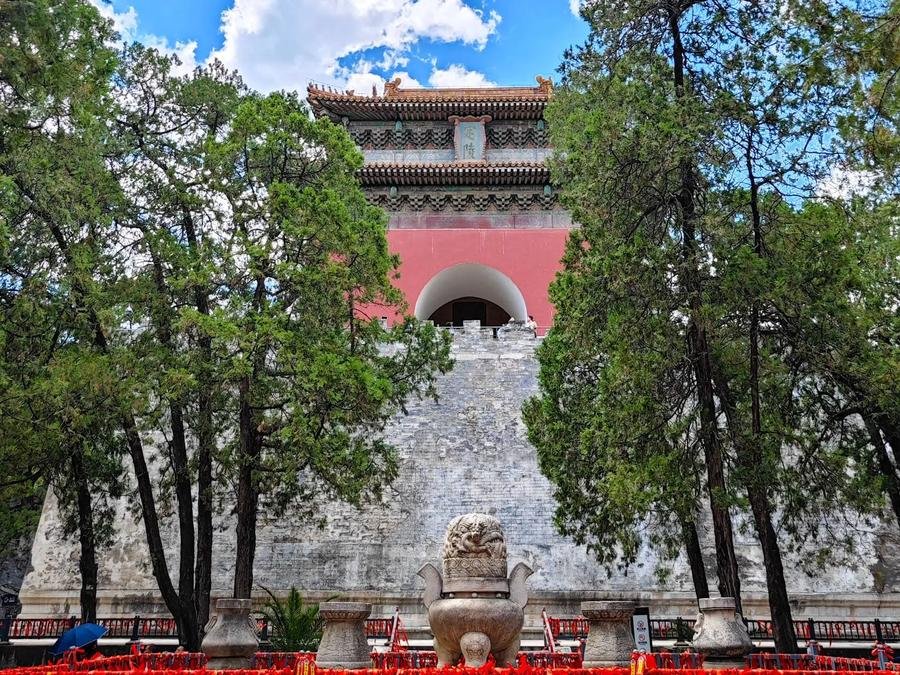 jingling-tomb-in-ming-tombs jingling-tomb-in-ming-tombs