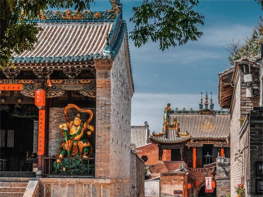 khan-temple-in-zhangbi-ancient-castle khan-temple-in-zhangbi-ancient-castle
