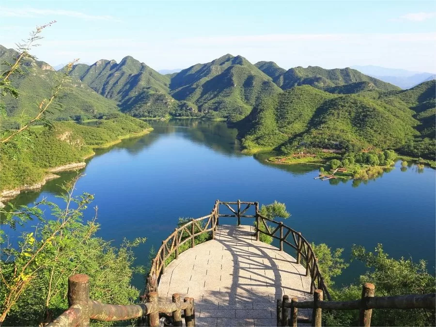laozi-peak-in-yishui-lake-jpg laozi-peak-in-yishui-lake-jpg