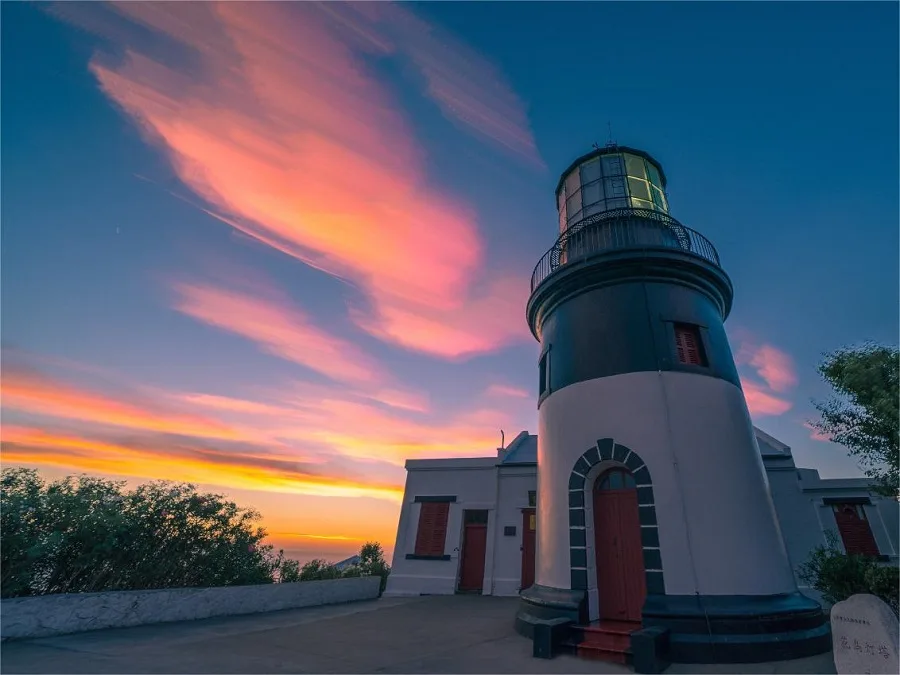 lighthouse-on-huaniao-island-jpg lighthouse-on-huaniao-island-jpg