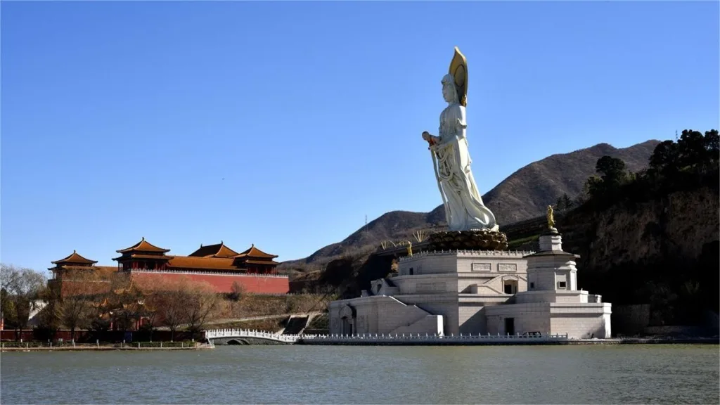 lingshan-temple-luoyang-1024x576-1 lingshan-temple-luoyang-1024x576-1