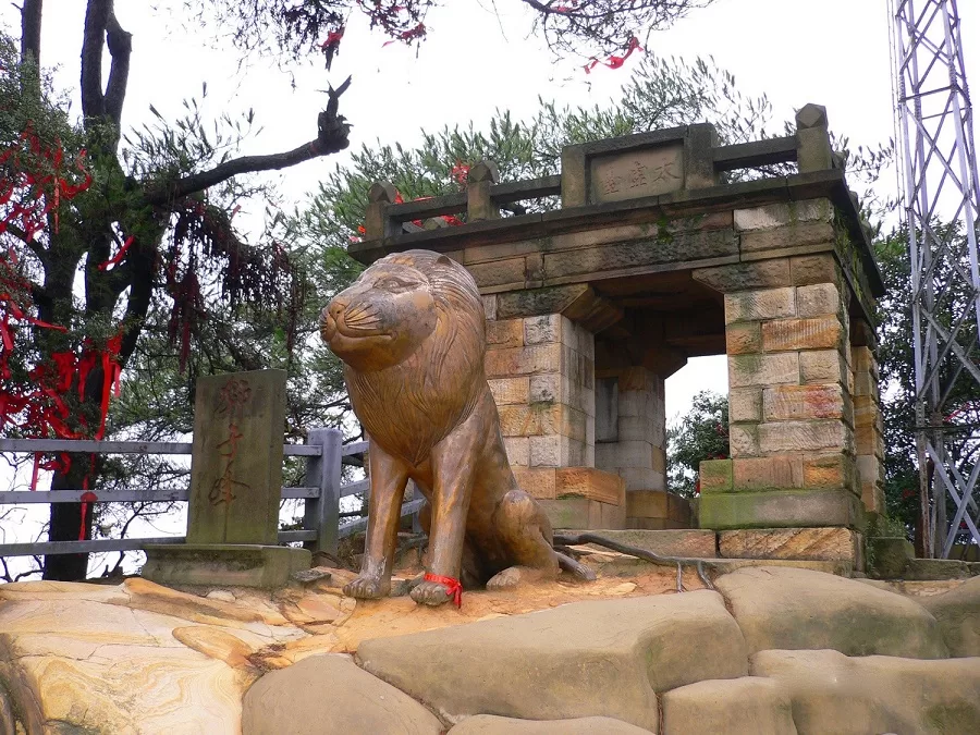 lion-peak-in-jinyun-mountain-jpeg lion-peak-in-jinyun-mountain-jpeg