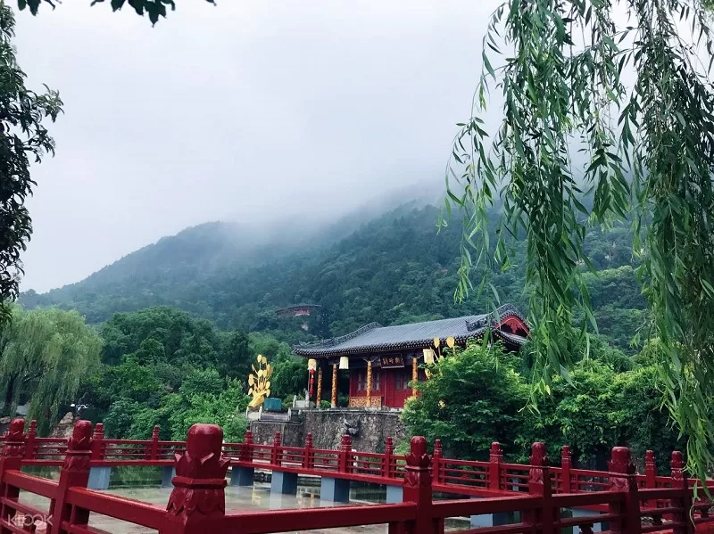 lishan-mountain-range-jpg lishan-mountain-range-jpg