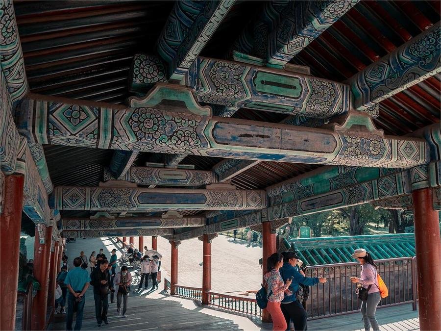 long-corridor-in-temple-of-heaven long-corridor-in-temple-of-heaven