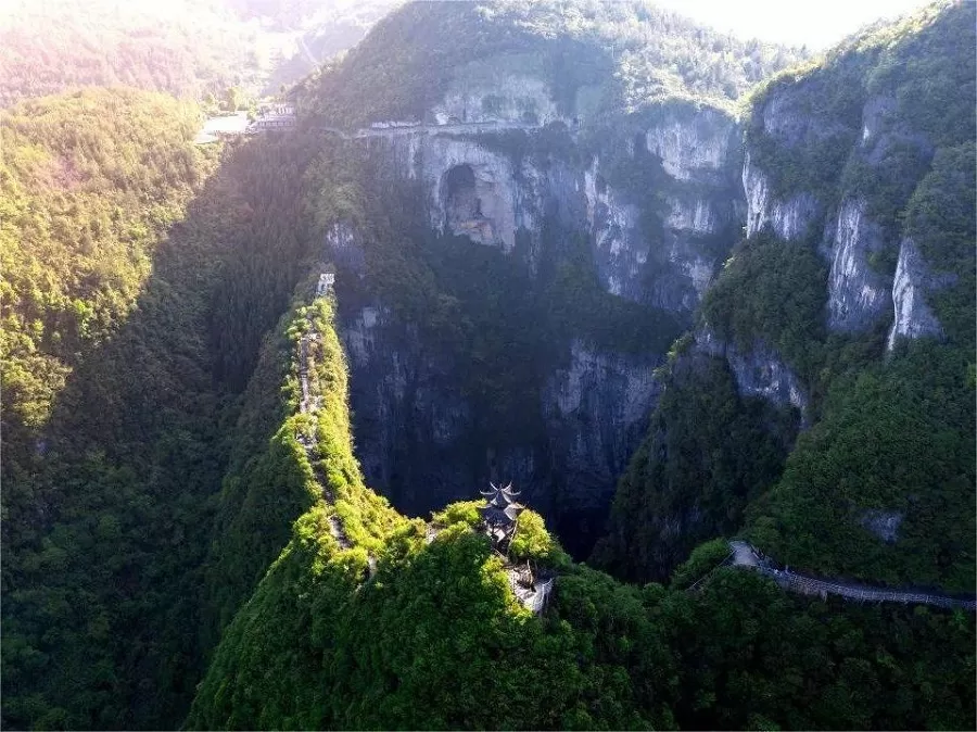 longgang-tiankeng-jpeg longgang-tiankeng-jpeg