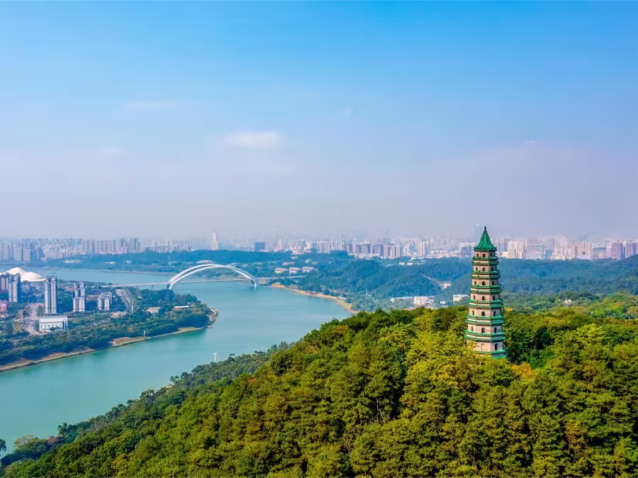 longxiang-pagoda-in-qingxiu-mountain-jpeg.avif_ longxiang-pagoda-in-qingxiu-mountain-jpeg.avif_